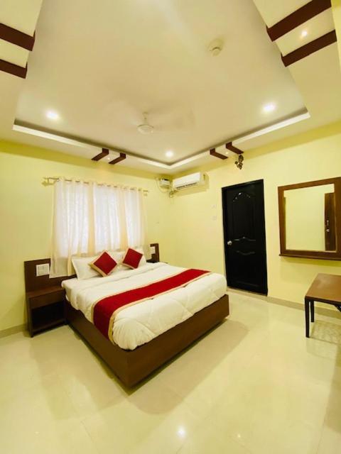 Отель Prabhuvihar Residency Альто-Порворим Экстерьер фото