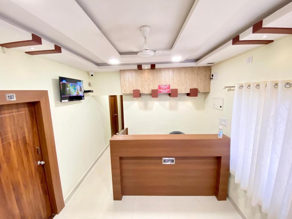 Отель Prabhuvihar Residency Альто-Порворим Экстерьер фото