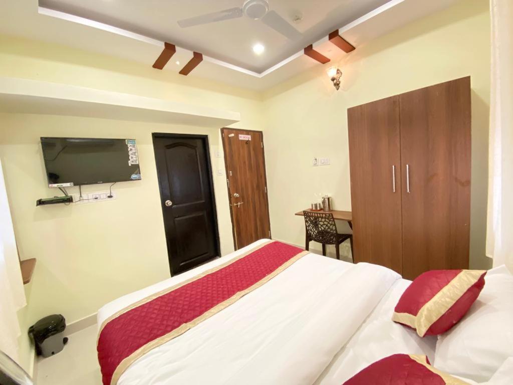 Отель Prabhuvihar Residency Альто-Порворим Экстерьер фото